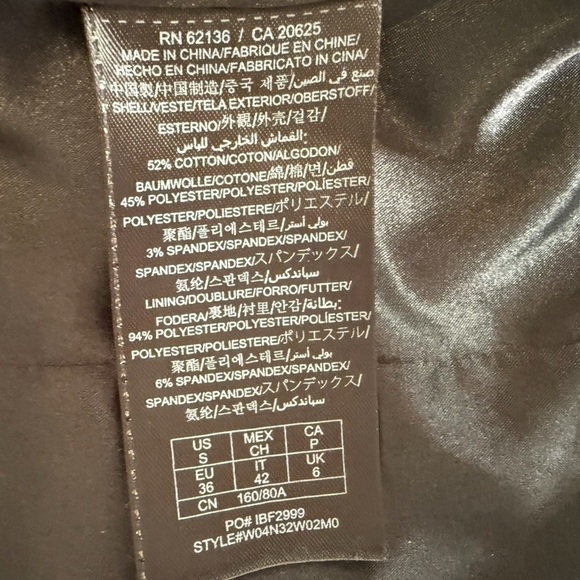 Source Unknown Black Blazer with White Trim Tuxedo Jacket Size S Chic Formal - Picture 4 of 13